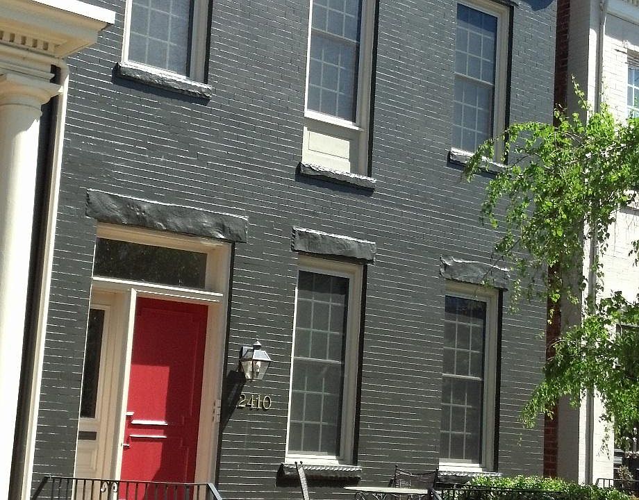 2nd image of 2410 Stuart Ave APT 1