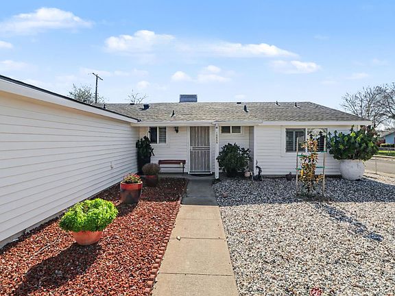 2nd image of 10500 Spaulding Way