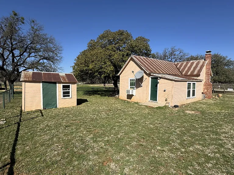 2701 County Road 117 — Photo 19