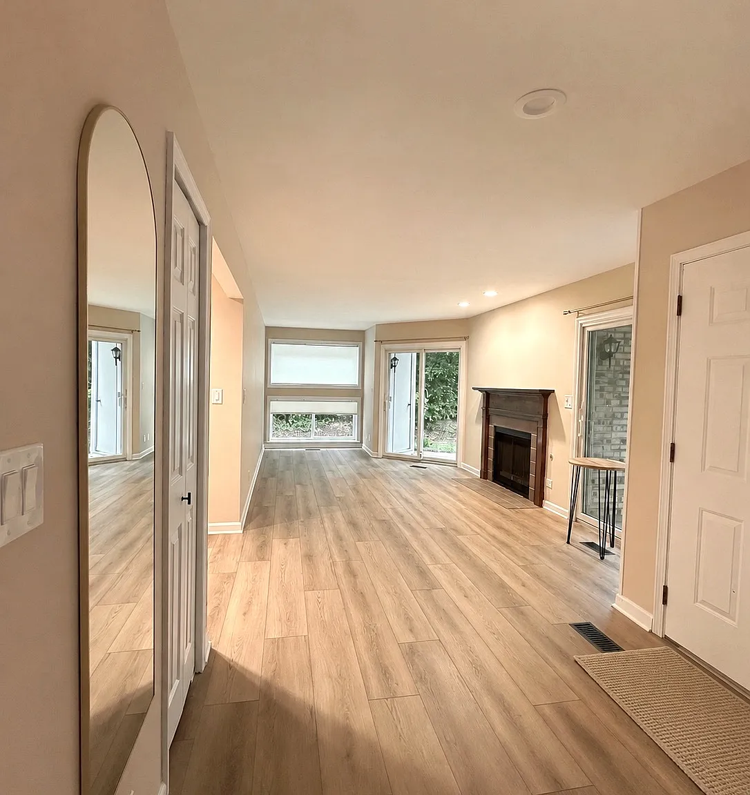 2 bed, 1200 sqft, $2,780 — Photo 1