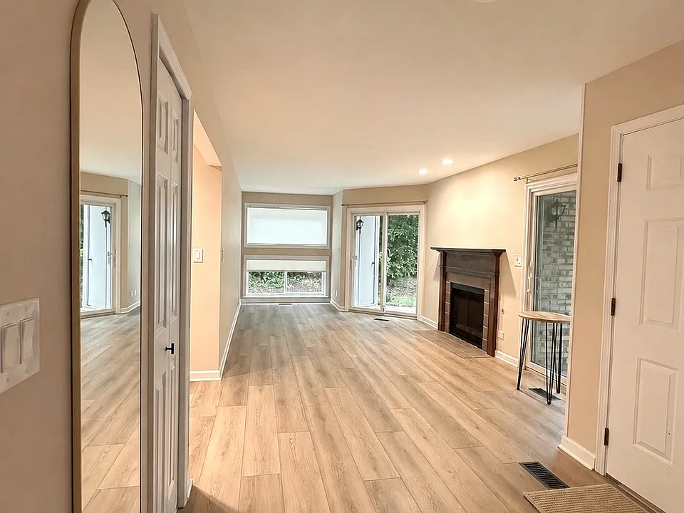 1027 Courtland Dr