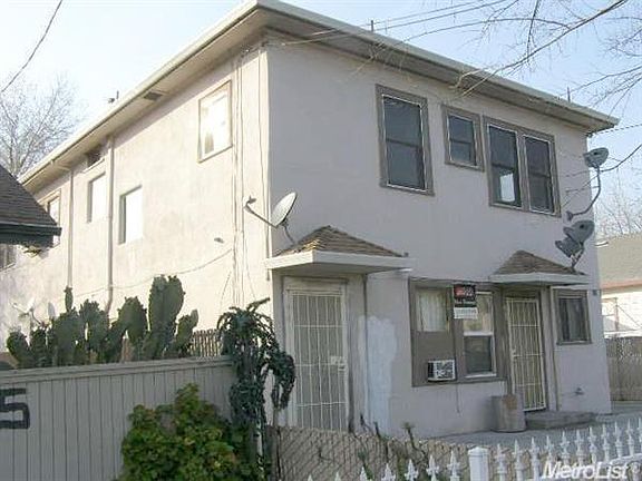 3rd image of 613 N Madison St