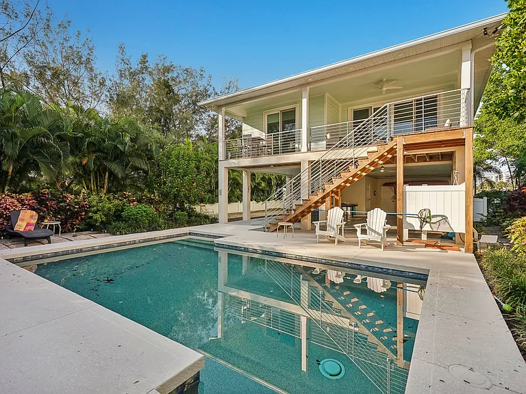 501 Channel Ln — Photo 39