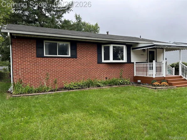 1886 Emerson Ave, Ypsilanti, MI 48198