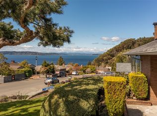 3922 SW Arroyo Dr, Seattle, WA 98146