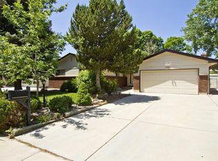 7037 Robb St, Arvada, CO 80004