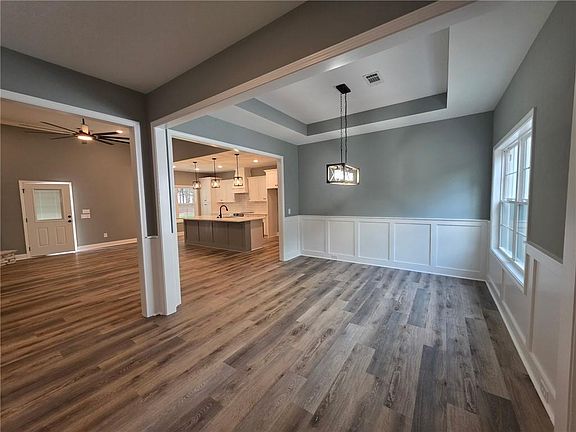 5th image of 1614 Lee Road 129