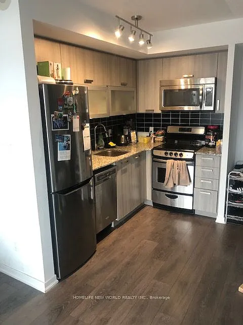Building Photo - 68 Abell St #532