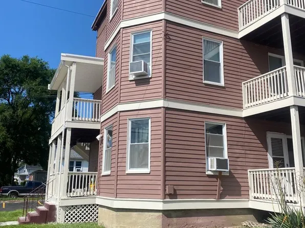 599 Rathbun St APT 1R, Blackstone, MA 01504
