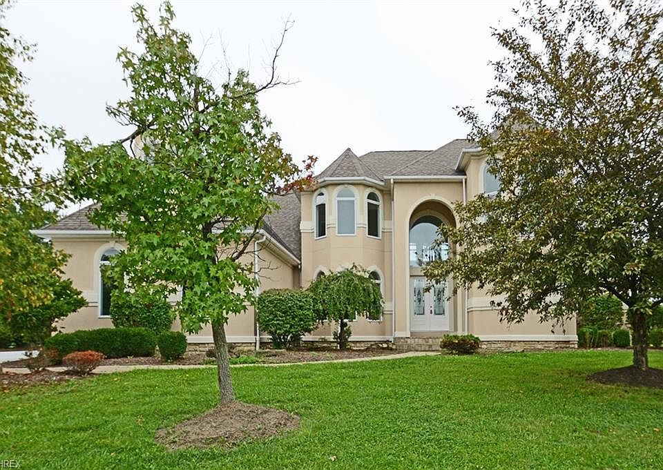 1st image of 7498 Prairie Dunes Ct