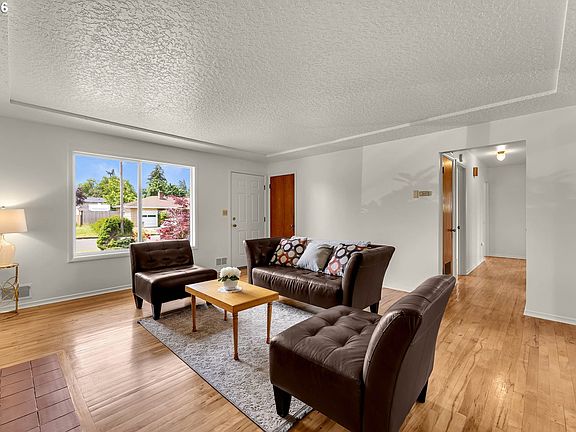5th image of 107 NE 88th Ave