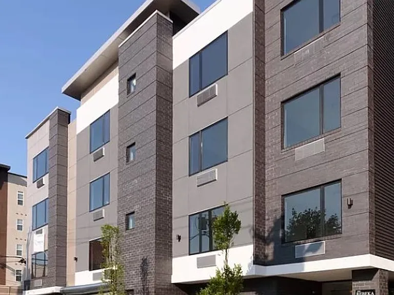 The Rebeka Residence: A Symphony of Luxury in Modern Living — Photo 21