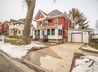 306 10th Ave, New Glarus, WI 53574