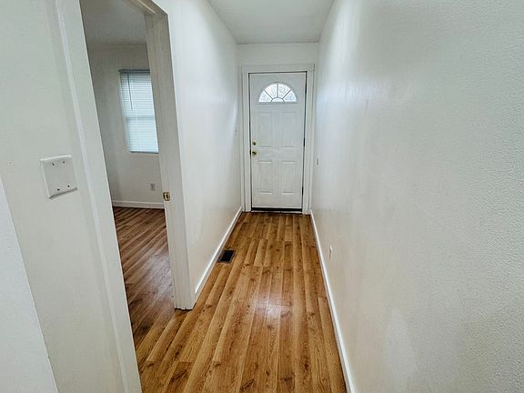 5th image of 1303 Randall Rd