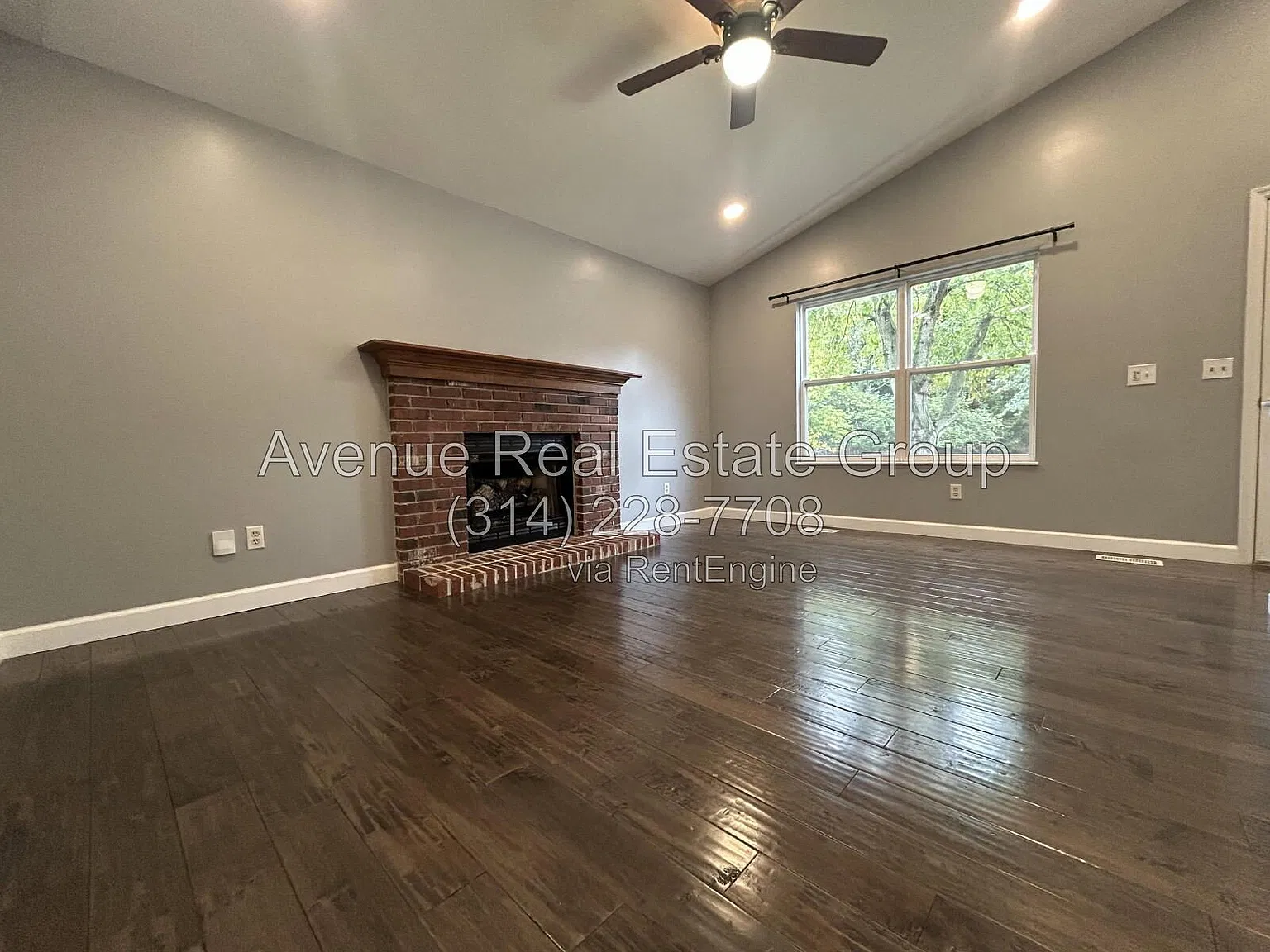 4 bed, 3.0 bath, $2,350 — Photo 2