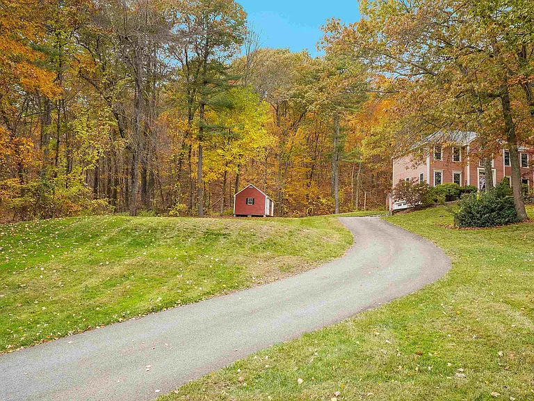 13 Bear Hill Rd — Photo 35