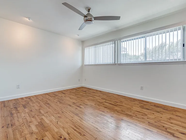 3321 Cole Ave #107 — Photo 9