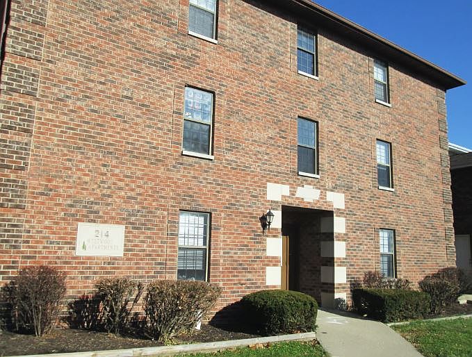 1st image of 214 W Wood St #Only
