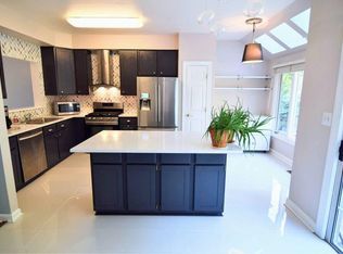 3728 Huntley Meadows Ln, Alexandria, VA 22306