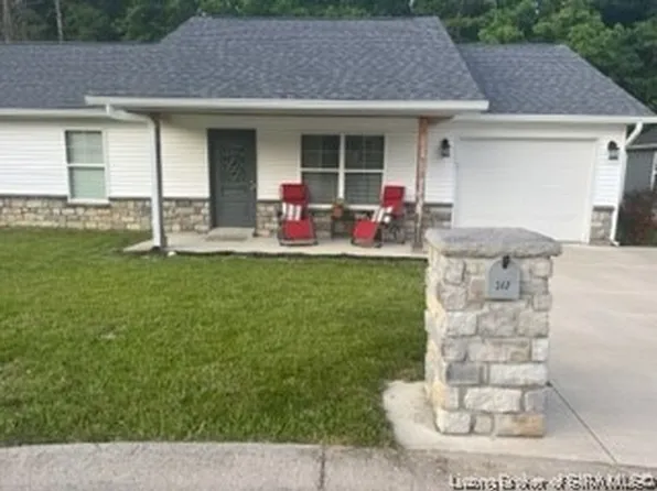 512 Hazelwood Road, Henryville, IN 47126