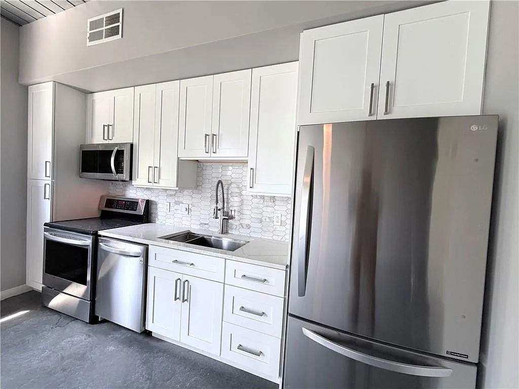 1 bed, 1.0 bath, 722 sqft, $1,750 — Photo 3