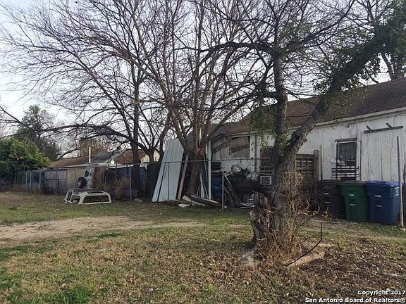 3rd image of 812 S Colorado St