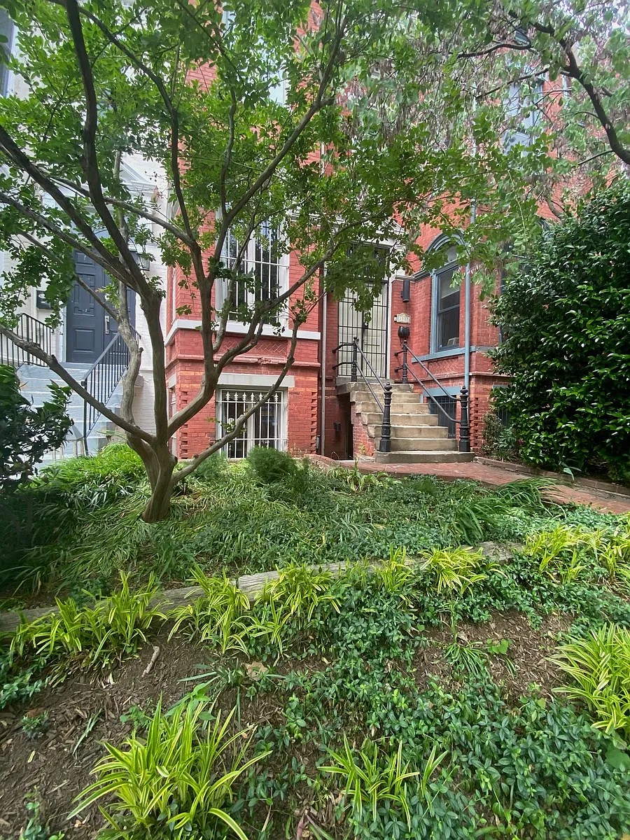 Building Photo - 1507 R St NW