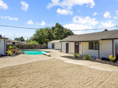 2411 E Flora St, Stockton, CA, 95205