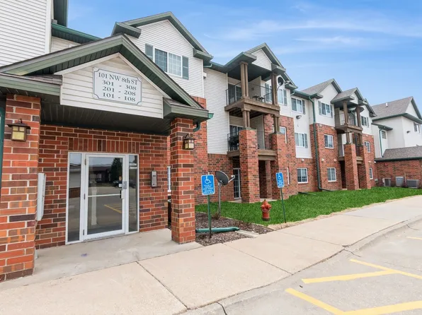 101 NW 8th St Unit 304, Grimes, IA 50111