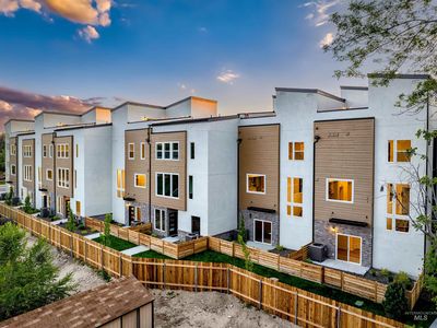 2044 S Mackinnon Ln, Boise, ID, 83706