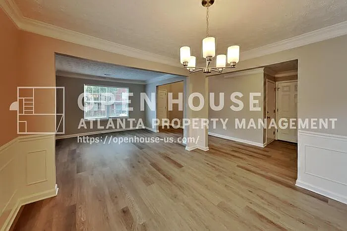 2940 Storybook Ln — Photo 6