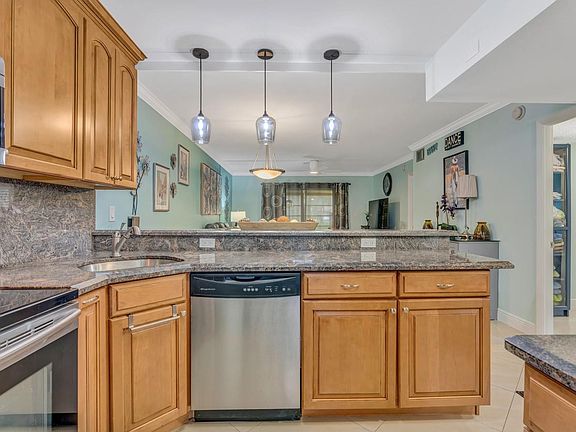 4th image of 7680 NW 1st Street #108