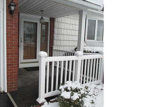 2nd image of 461 Jewell Dr