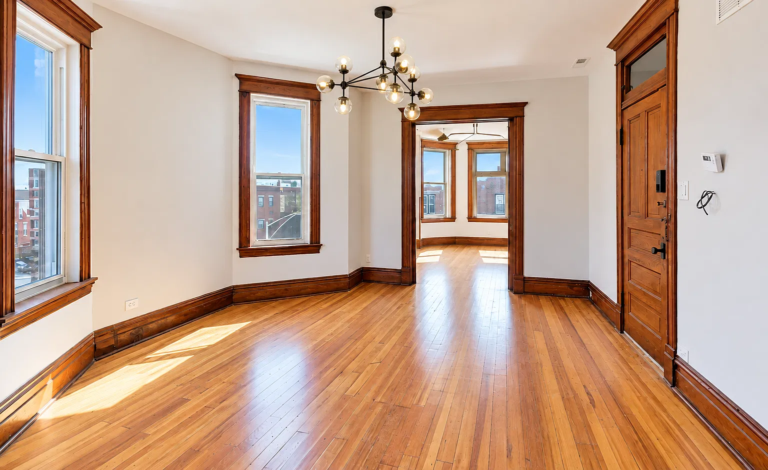 3 bed, 1200 sqft, $3,395 — Photo 4