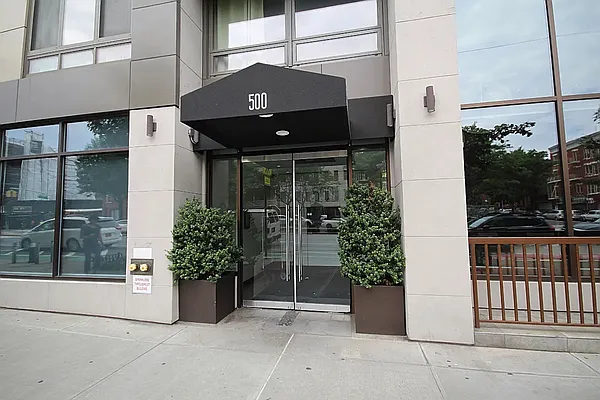 Rented by Corcoran | media 14