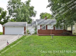 2043 E Cinderella Rd, Springfield, MO 65804