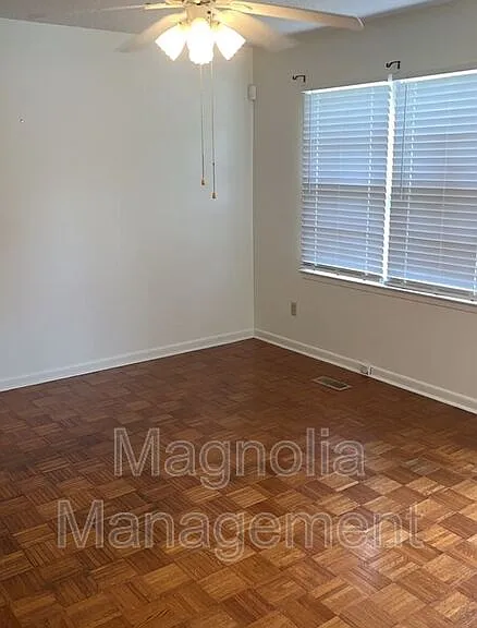 526 Waddill St — Photo 11