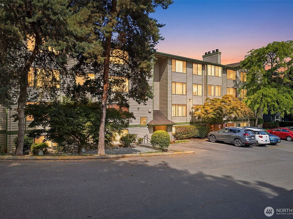 1st image of 9512 1st Avenue NE #202