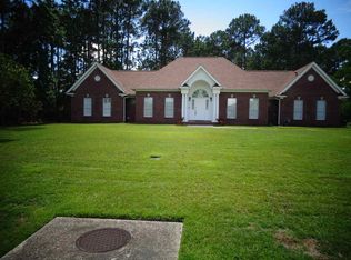 8956 Bay Point Dr, Elberta, AL 36530