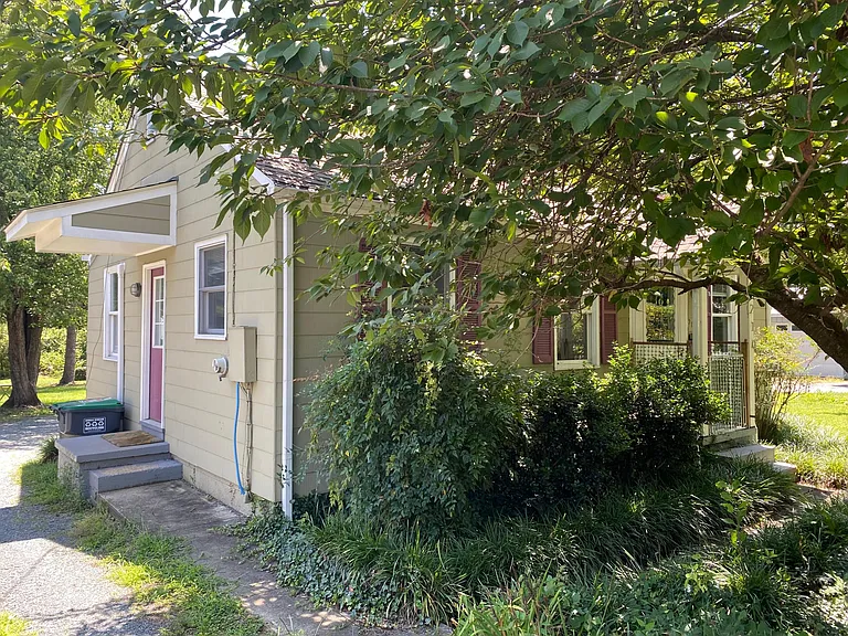 210 Meade Ave — Photo 14