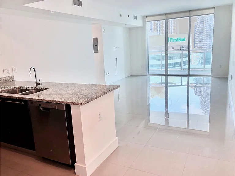 950 Brickell Bay Dr #1701 — Photo 1