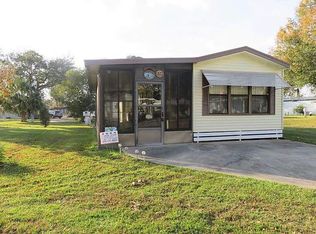 1372 Starlight Cir, Eustis, FL 32726