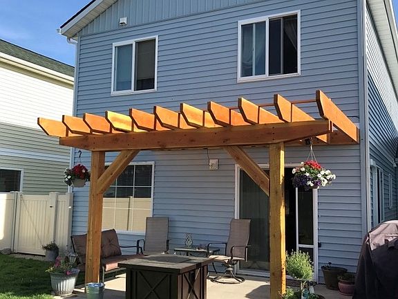Established yard and pergola