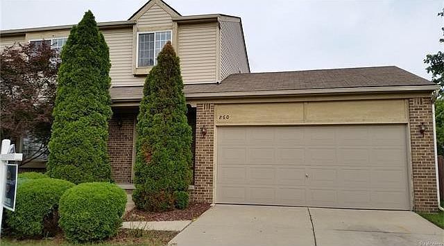 1st image of 860 Wildwood Ln