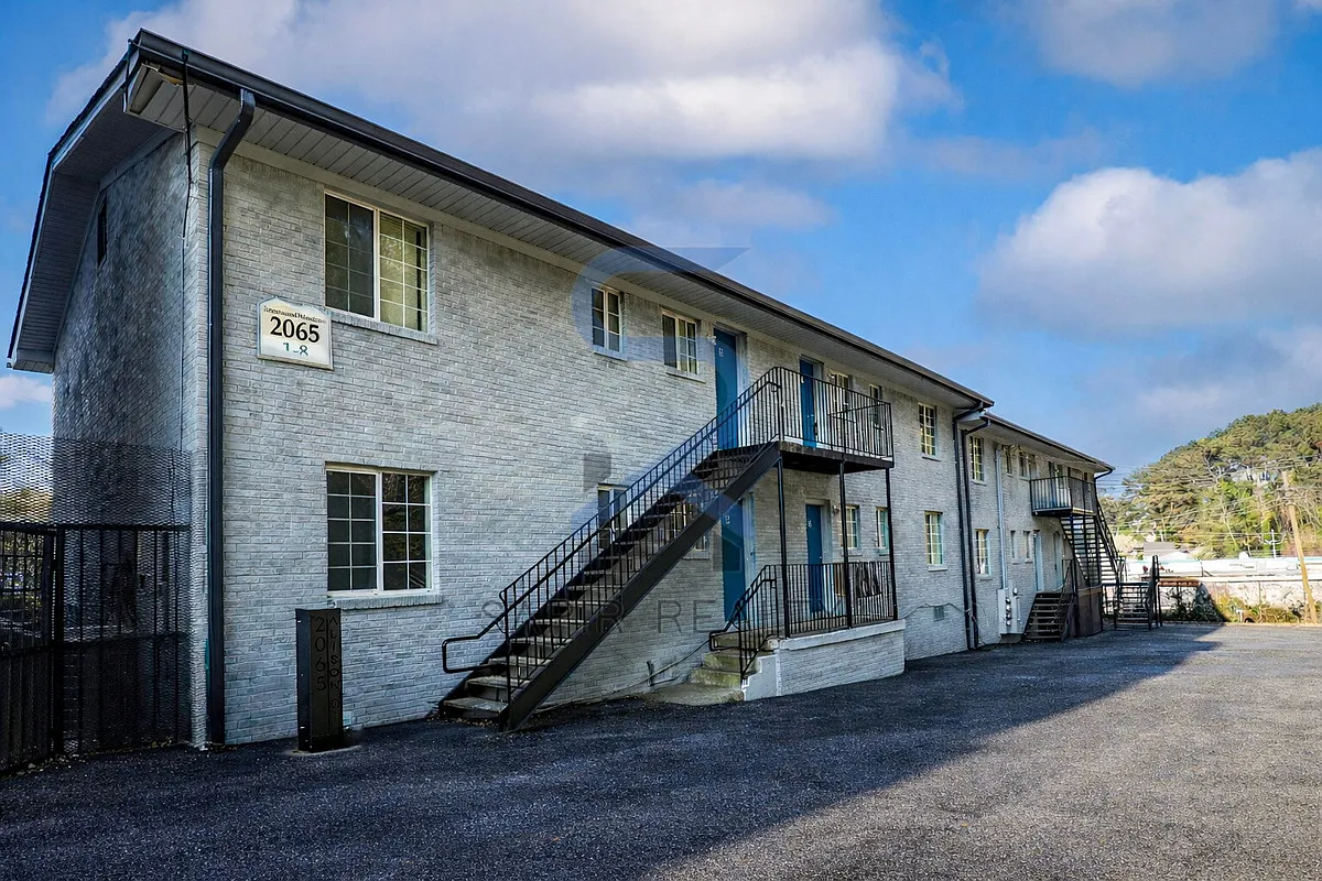 Building Photo - 2065 Alison Ct SW #8