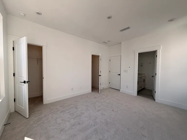 1344 Hamilton St — Photo 14