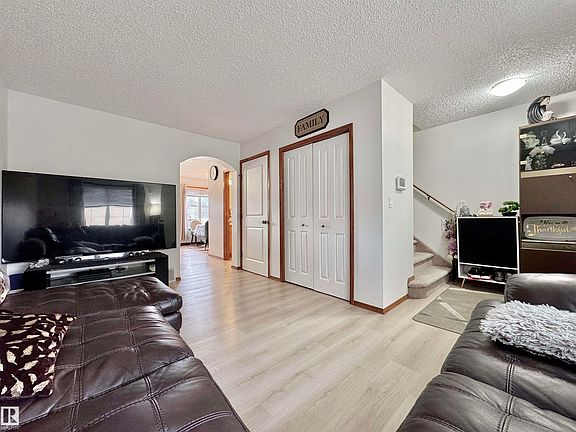 4th image of 320 Spruce Ridge Rd #4