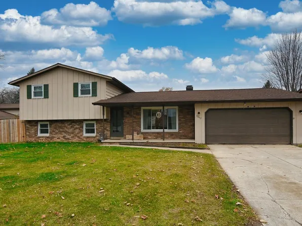 2607 Vicki Ln, Green Bay, WI 54311
