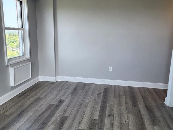 3rd image of 1841 Central Park Ave APT 19F