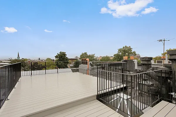 Sold by Corcoran | media 22